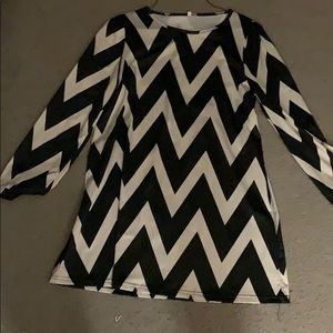 Black and white zig zag dress. Size M